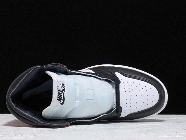 Satin Air Jordan Toe 1 Retro High Black CD0461-016 0728